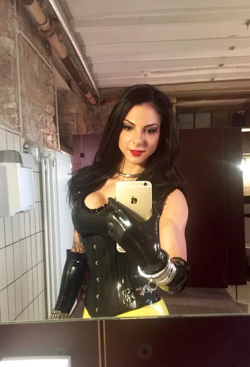 Maîtresse Dominatrice pour expérience mémorable au Havre rencontre-Le Havre